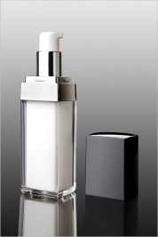 Butelka kwadratowa z pompką