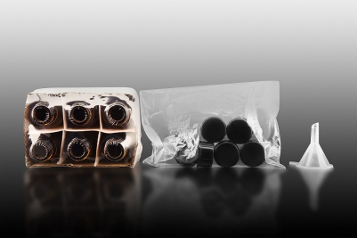 Zestaw 6 butelek szklanych 15 ml z nakrętką PP z wkładką/zatyczką stożkową oraz z lejkiem 