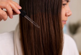 Olejowanie włosów na sucho czy na mokro - co wybrać?